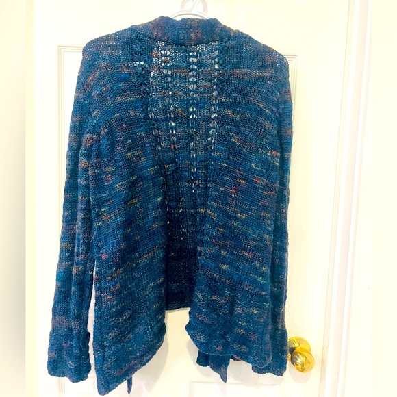 Cardigan - Picture 4 of 4